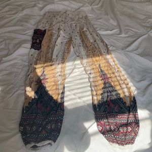 Flowy patterned pants